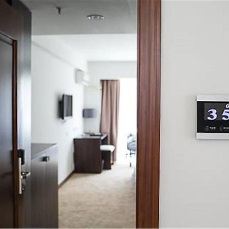Coinfamily Hotel Shanghai Eksteriør billede